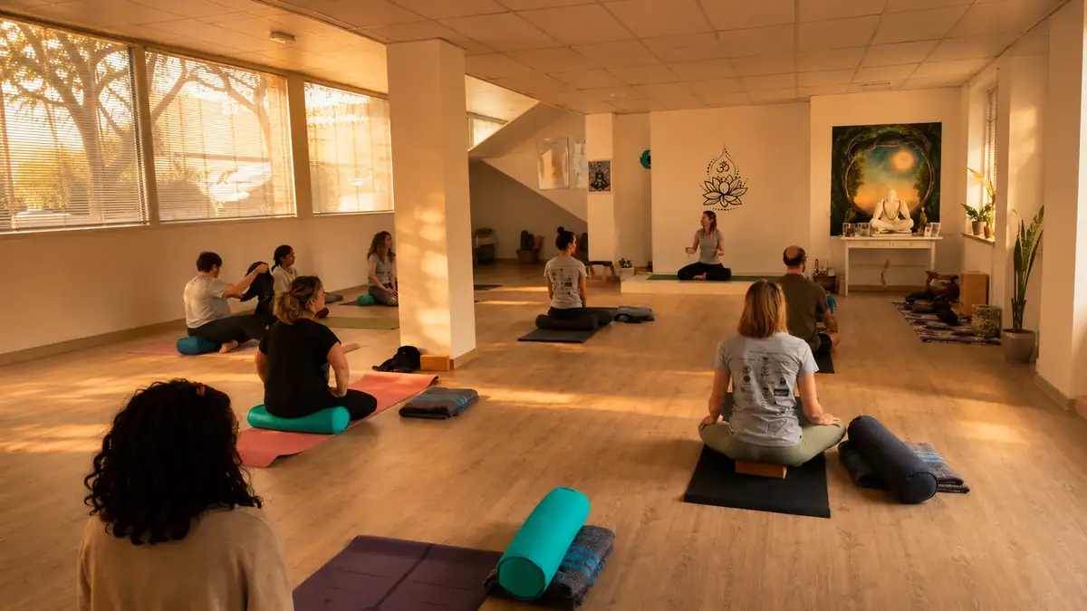Calendari d’horaris de ioga a Bhakti Yoga Girona